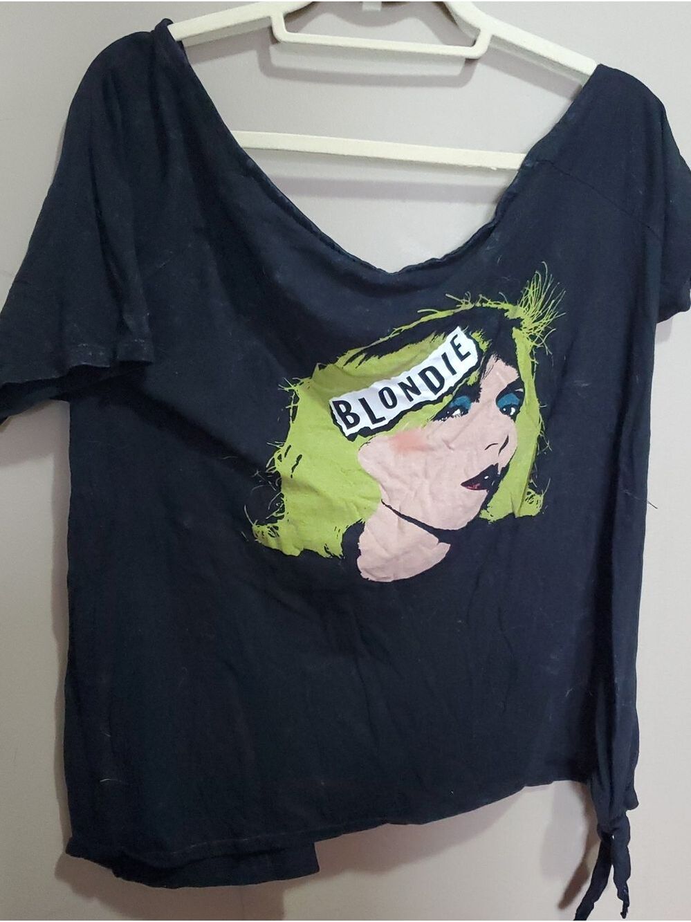 Blondie By Goodie Two Sleeves Graphic Scoop Neck Tee - Black Size XL